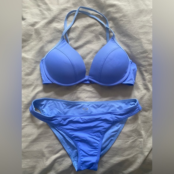 Oakley bikini - Picture 1 of 2